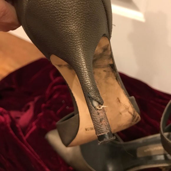 Heels - Picture 3 of 7